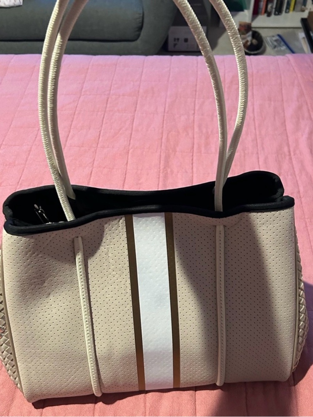 HAUTE SHORE Cream Tote with White and Gold Center Stripes